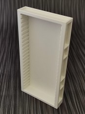 30243940_30296110_a