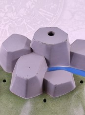 30897980_V2_b